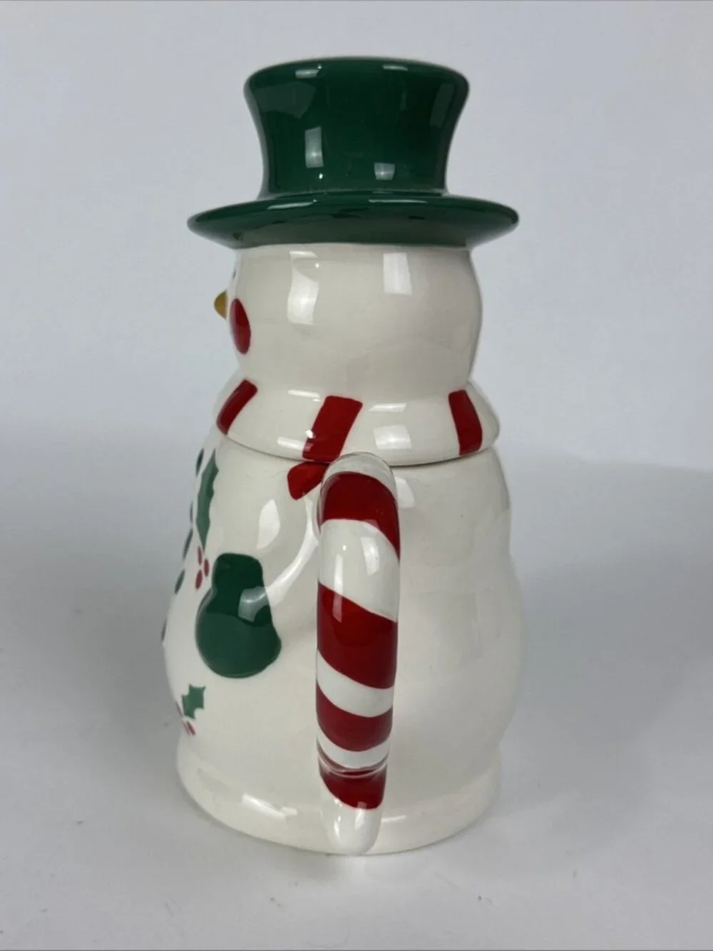 Temptations Snowman Green Hat Ceramic 12oz Mug holiday Christmas decor cup